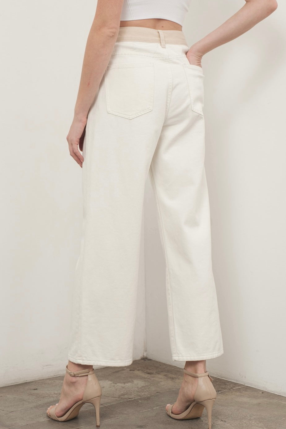 WHITE CAMEL CONTRAST JEANS