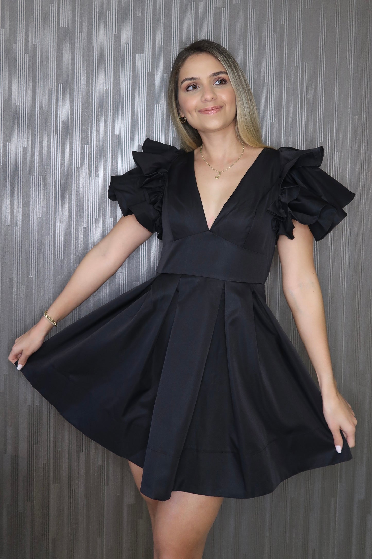 BLACK DRESS