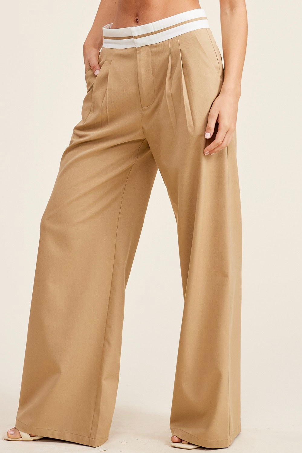 CAMEL PANTS